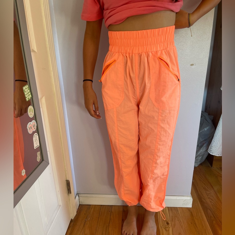Zenana coral windbreaker pants!! Size small